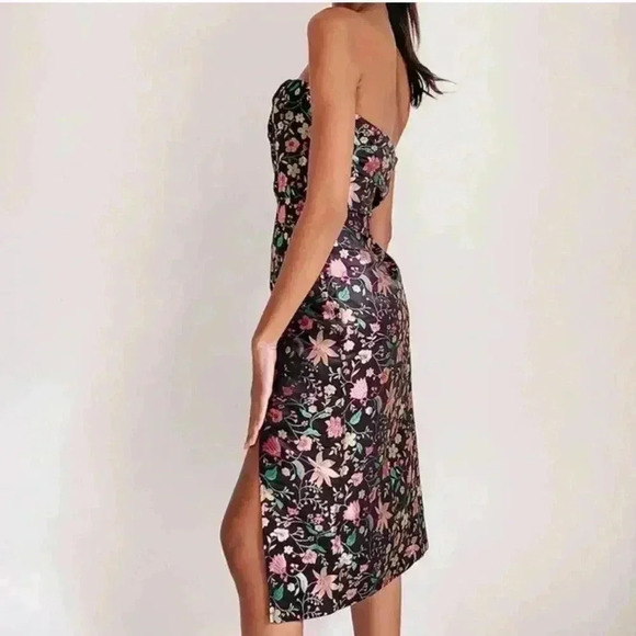 NWT LULUS Make a Move Black Satin Floral Jacquard Strapless Midi Dress - Picture 4 of 11